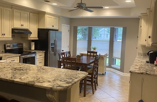 Foley House | Brick home in a quiet quaint neighborhood. Just minutes off the beach express.