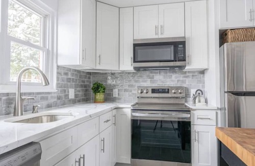 New Paltz House | Brickhouse Gunks, Sleep Number beds, Mountain View