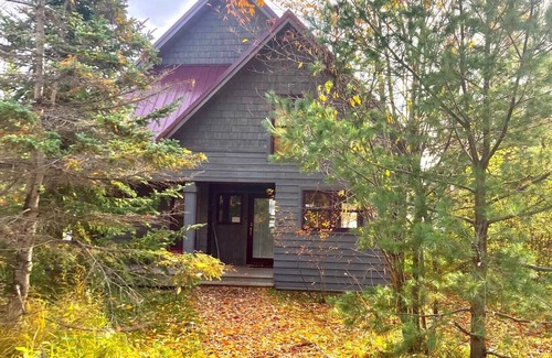 Bayfield House | Brickyard Lakeside Retreat