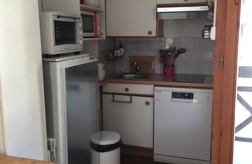 Brides-les-Bains Apartment | Brides les Bains Studio 28m² luminous great comfort with private PARKING