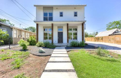 Near East Side House | Bridge - A Birdy Vacation Rental
