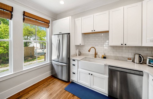 Historic Downtown Apalachicola Apartment | Bridge and Battery Park View, Porch Access, Enjoy Walking Downtown