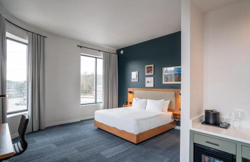 Clayton Hotel | Bridge Creek Inn