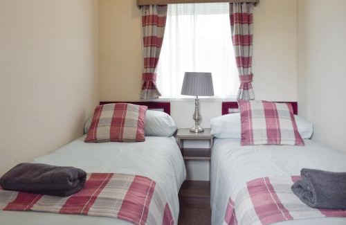 Dollar House | Bridge End Lodge