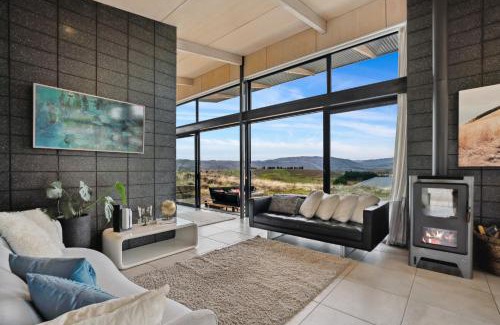 Alexandra House | Bridge Hill Beauty - Alexandra Holiday Home
