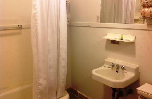 Bridgeport Hotel | Bridgeport Inn