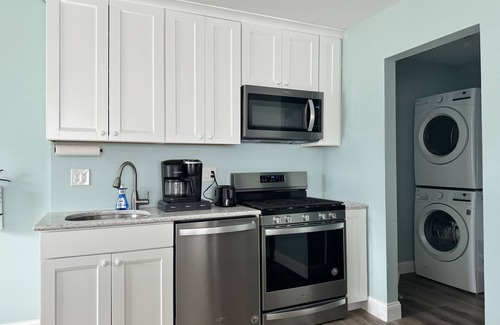 Southend House | Brigantine Beach Bliss - 15min walk to the beach.