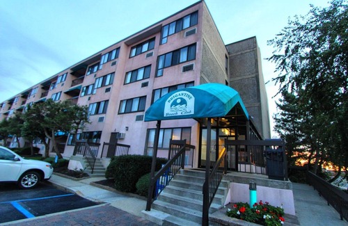 Southend Condo | Brigantine Beach Club Condo on the beach with pools.