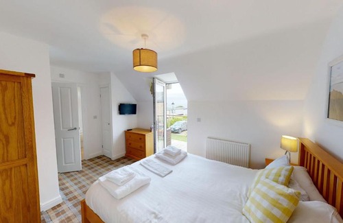 Filey House | Brigg End View