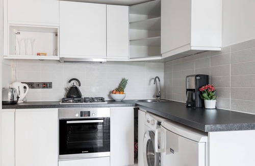 Weavers Apartment | Bright 1 bedroom apartment off brick lane in Shoreditch