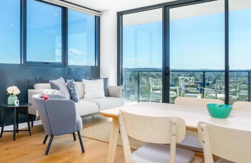 Turner Apartment | Bright 1BR Apartment with Stunning Views - Hosted by Canstay