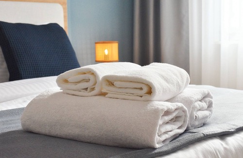 Kagithane Apartment | Bright 1BR Apt: Perfect Blend of Comfort & Style.