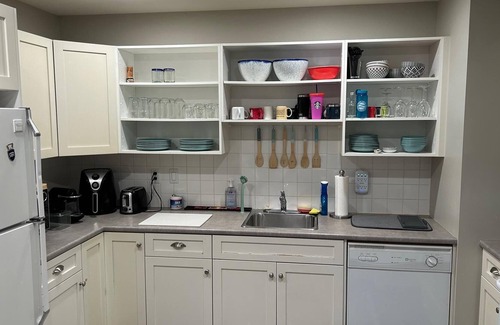 Dunbar Apartment | Bright 2 Bdrm Suite in the Perfect Location