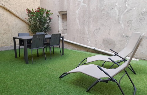 Roujan House | Bright 2-bedroom village house with courtyard.