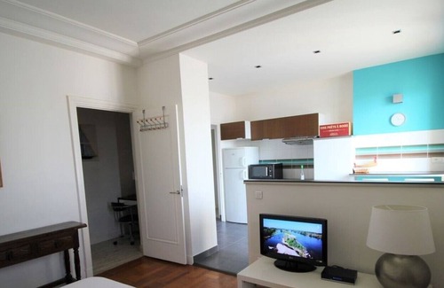 Voltaire - Saint Amour Apartment | Bright 33m2 studio between Part-Dieu and Bellecour on the 8th floor without vis-à-vis