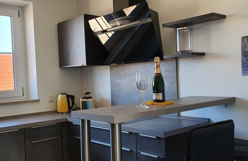 Kressbronn Apartment | Bright and modern Sonnenglück vacation apartment with large balcony