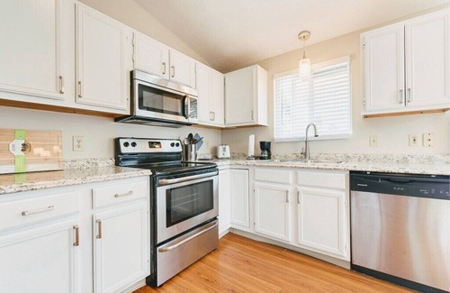 Bonnet Shores House | Bright Airy Bonnet Retreat!