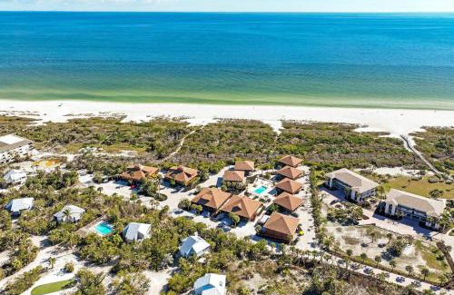 Sanibel House | Bright and Breezy Poolside Escape on Sanibel Island