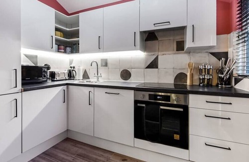Northumberland Park House | Bright and Colourful House - Best for a Large Groups
