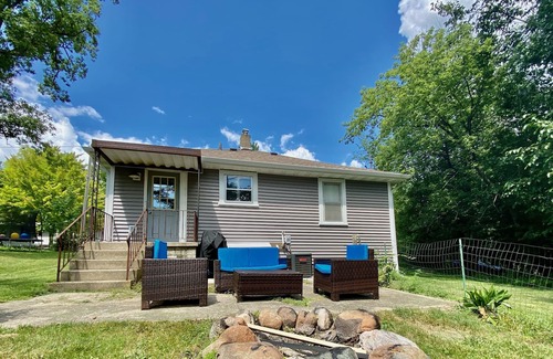 Como House | Bright and open, renovated, family friendly house.
