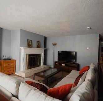 Midvale Apartment | Bright and Peaceful Apt in Midvale