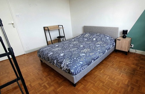 Brive-la-Gaillarde Apartment | Bright and spacious apartment