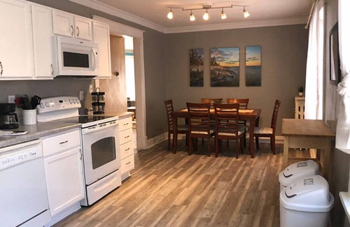 Endion Apartment | Bright and Spacious 2 Bedroom 1 Bath Extended Stay