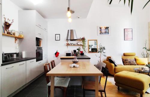 Bastide Apartment | Bright and warm apartment in Bordeaux