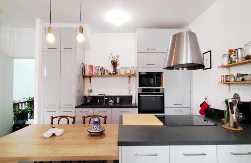 Bastide Apartment | Bright and warm apartment in Bordeaux
