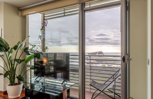 Sant Adria de Besos Apartment | Bright apartment near Forum Beach with pool