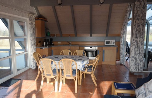 Dornum Apartment | Bright apartment (70 sqm) with all-round views right on the bottom - fishing, free Wi-Fi
