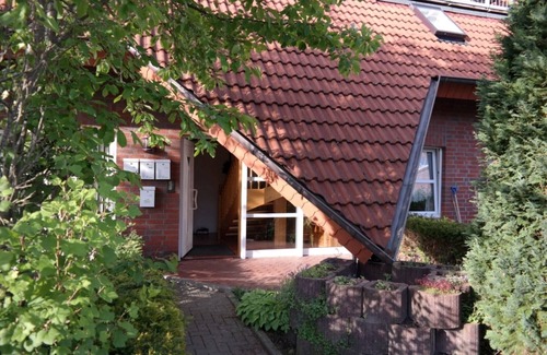 Dornum Apartment | Bright apartment (70 sqm) with all-round views right on the bottom - fishing, free Wi-Fi