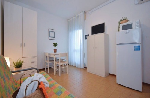 Bibione Pineda Apartment | Bright apartment for 4 people in a building close to the beach