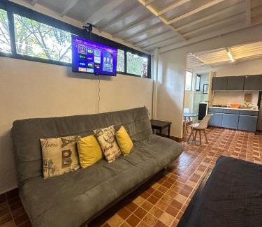 Hipodromo Apartment | Bright apartment in Parque Mexico