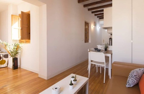 Puerta del Angel Apartment | Bright apartment in Puerta del Angel