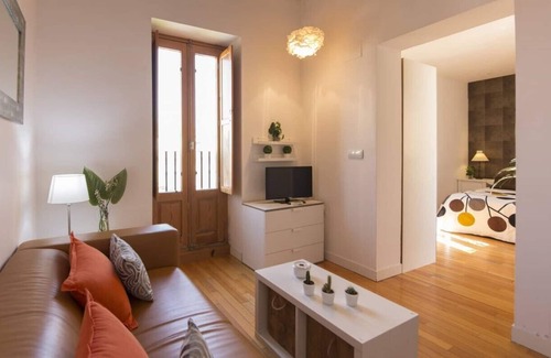 Puerta del Angel Apartment | Bright apartment in Puerta del Angel