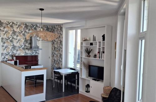 Rive Droite Apartment | Bright apartment in the heights of Recouvrance