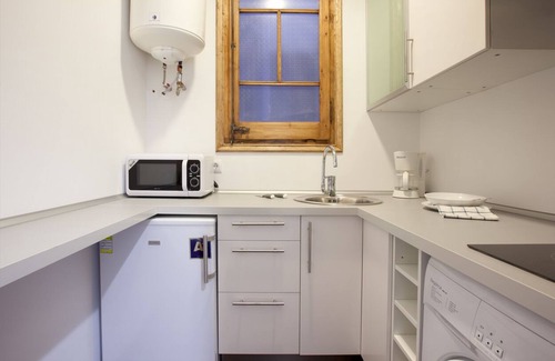 La Sagrada Familia Apartment | Bright apartment near Sagrada Familia
