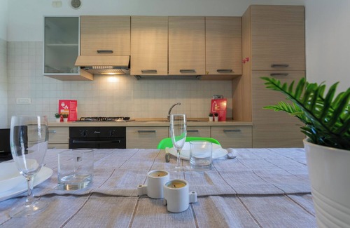 San Donato Apartment | Bright Apartment near Parco Dora