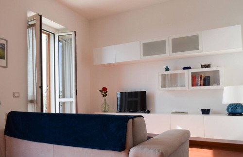 Ortona Apartment | Bright apartment with panoramic views located in the historic center