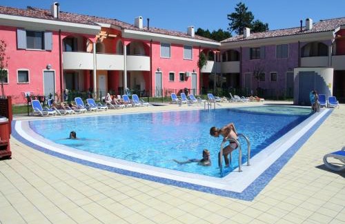 Bibione Lido del Sole Apartment | Bright apartment with swimming pool