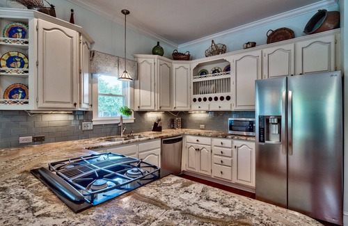 Sunnyside House | Bright & beautiful 3 bd home large porches for dining & relaxing. Steps to beach