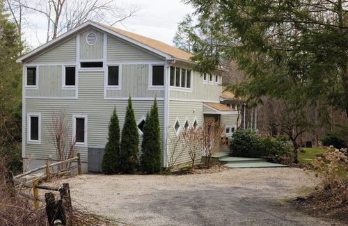 Lenox House | Bright & beautiful lakefront retreat. 5 minute walk to Tanglewood!