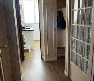 Cachan House | Bright Bedroom 15 min to Paris Center with 5 mins walk to metro railway RER B