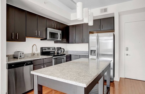 Woodmont Triangle Apartment | Bright Bethesda Bainbridge 1BR w/Concierge, Gym, W/D, walk to Metro, by Blueground