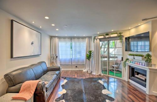 Burbank Apartment | Bright Burbank Condo Less Than 2 Mi to Griffith Park!