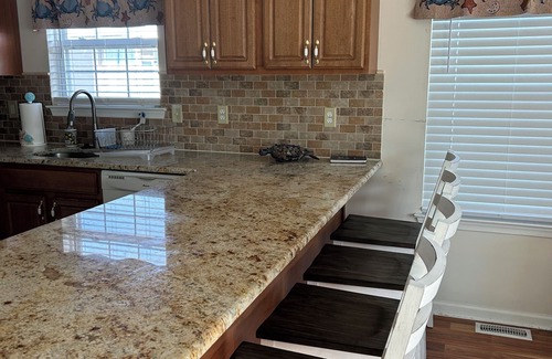 Wildwood Condo | Bright, Clean and Updated 3 BR, 2 BA Prime Location!