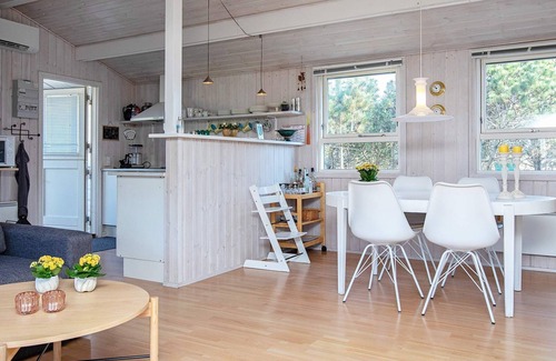 Sønder Vorupør House | Bright Coastal Retreat in Vorupor-By Traum