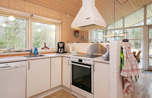 Nordost House | Bright Coastal Retreat in LyngsAY-By Traum