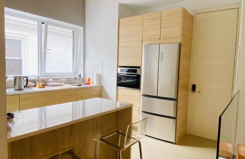 Sheepshead Bay Apartment | Bright comfortable room + bathroom in Brooklyn